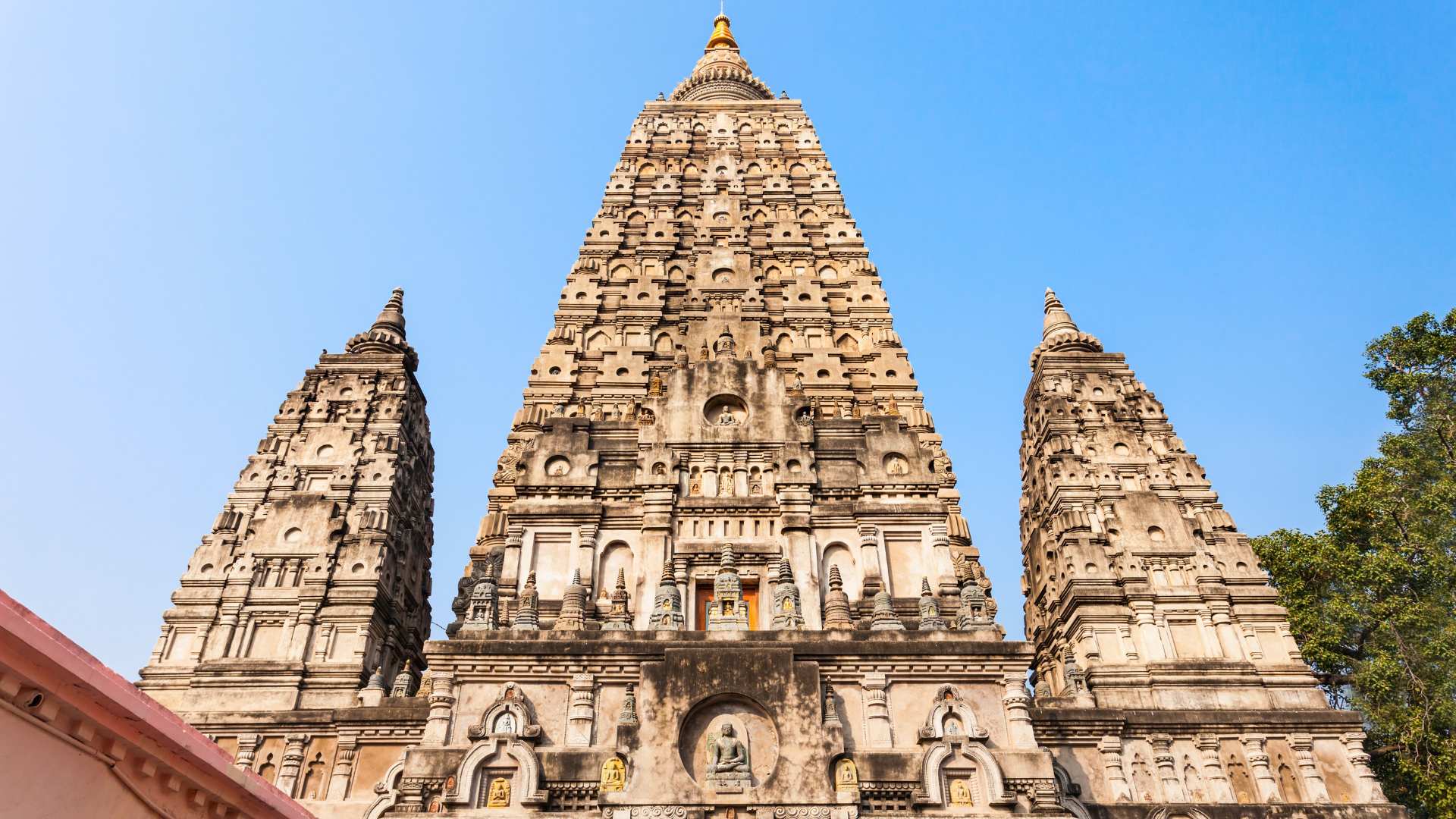 How Can You Discover India’s Ancient Temples and Sacred Sites